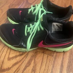 Nike sneakers size 7